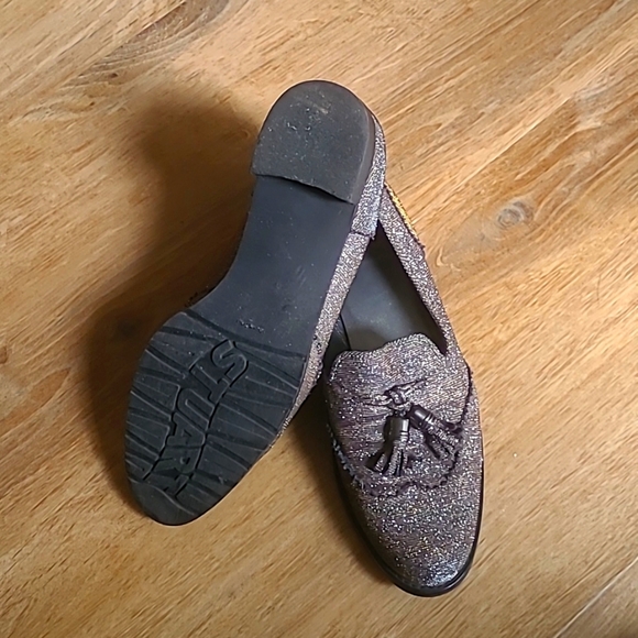 Stuart Weitzman - Picture 2 of 4